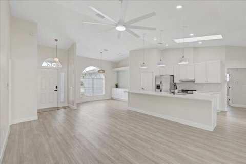 Villa ou maison à vendre à Palmetto, Floride: 3 chambres, 176.05 m2 № 2147677 - photo 4