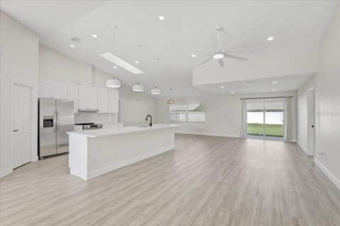 Villa ou maison à vendre à Palmetto, Floride: 3 chambres, 176.05 m2 № 2147677 - photo 2