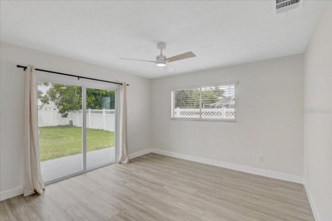 Villa ou maison à vendre à Palmetto, Floride: 3 chambres, 176.05 m2 № 2147677 - photo 24