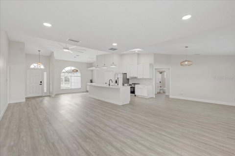 Villa ou maison à vendre à Palmetto, Floride: 3 chambres, 176.05 m2 № 2147677 - photo 5