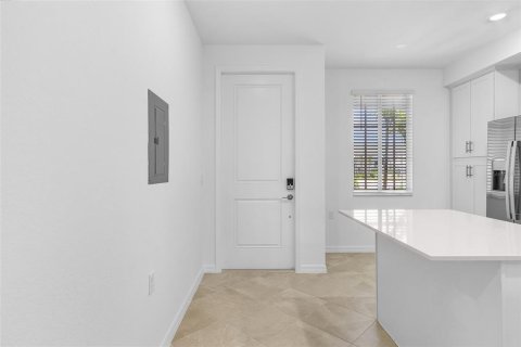 Copropriété à louer à Punta Gorda, Floride: 2 chambres, 104.05 m2 № 2166181 - photo 4