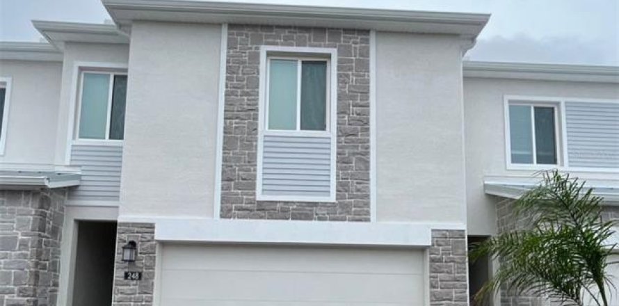 Touwnhouse à Davenport, Floride 4 chambres, 180.6 m2 № 2097407