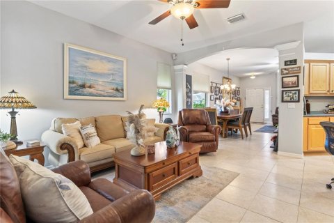 House in Bradenton, Florida 3 bedrooms, 148.46 sq.m. № 2215445 - photo 10