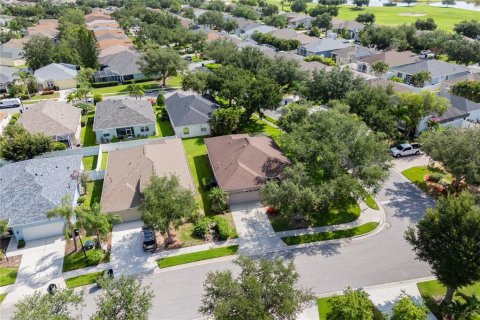 House in Bradenton, Florida 3 bedrooms, 148.46 sq.m. № 2215445 - photo 2