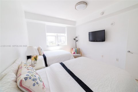 Condo in Aventura, Florida, 2 bedrooms  № 2076221 - photo 19