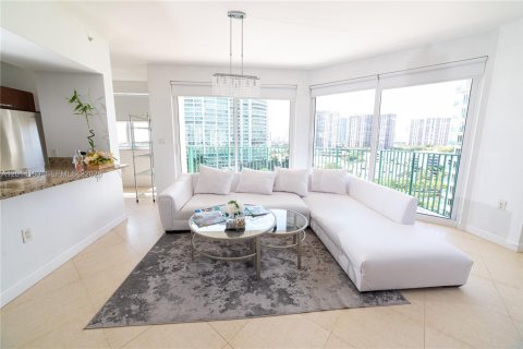Condo in Aventura, Florida, 2 bedrooms  № 2076221 - photo 2