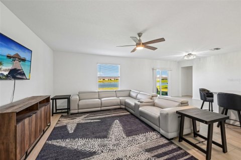 Villa ou maison à vendre à Parrish, Floride: 6 chambres, 287.25 m2 № 2238691 - photo 9