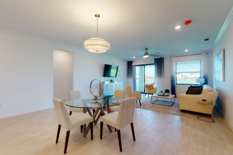 House in LAKES AT BROOKHAVEN

 in Vero Beach, Florida 4 bedrooms, 211 sq.m. № 68824 - photo 1
