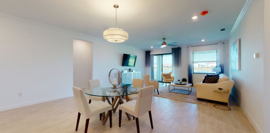 House in LAKES AT BROOKHAVEN
in Vero Beach, Florida 4 bedrooms, 211 sq.m. № 68824