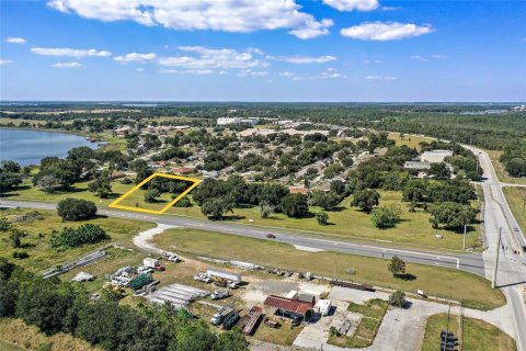 Terreno en venta en Tavares, Florida № 1908875 - foto 1