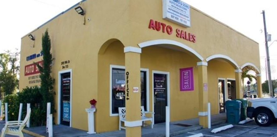 Commercial property in Winter Garden, Florida 111.85 sq.m. № 1541393