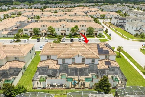 Adosado en venta en Davenport, Florida, 4 dormitorios, 176.7 m2 № 2155376 - foto 3