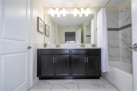 Adosado en venta en Davenport, Florida, 4 dormitorios, 176.7 m2 № 2155376 - foto 24