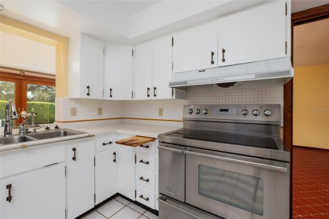 House in Clearwater, Florida 4 bedrooms, 264.4 sq.m. № 1916167 - photo 7