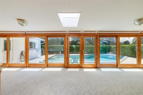 House in Clearwater, Florida 4 bedrooms, 264.4 sq.m. № 1916167 - photo 17