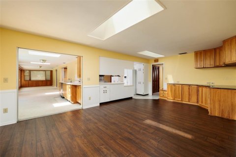House in Clearwater, Florida 4 bedrooms, 264.4 sq.m. № 1916167 - photo 21