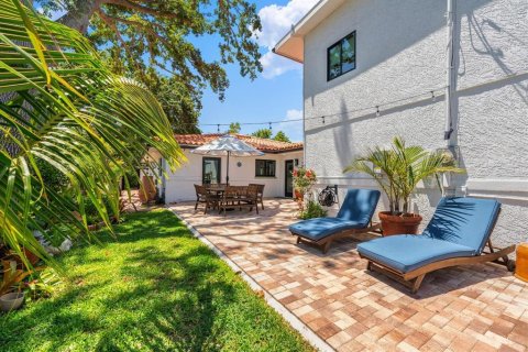 Casa en venta en Gulfport, Florida, 4 dormitorios, 245.17 m2 № 1718814 - foto 24
