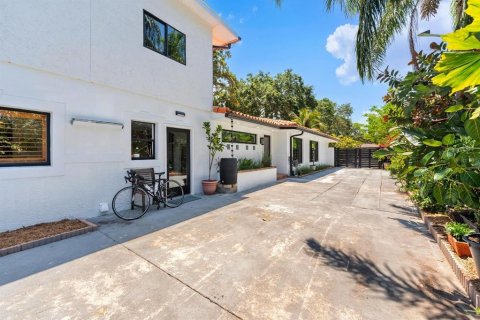 Casa en venta en Gulfport, Florida, 4 dormitorios, 245.17 m2 № 1718814 - foto 20