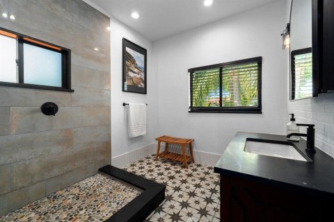 Casa en venta en Gulfport, Florida, 4 dormitorios, 245.17 m2 № 1718814 - foto 18