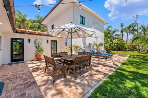 Casa en venta en Gulfport, Florida, 4 dormitorios, 245.17 m2 № 1718814 - foto 23