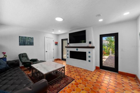 Casa en venta en Gulfport, Florida, 4 dormitorios, 245.17 m2 № 1718814 - foto 10
