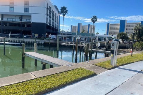 Condominio en venta en Madeira Beach, Florida, 1 dormitorio, 39.95 m2 № 2141894 - foto 14