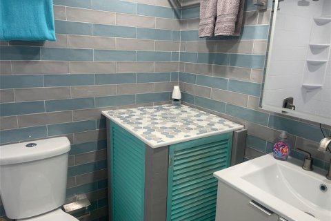 Condominio en venta en Madeira Beach, Florida, 1 dormitorio, 39.95 m2 № 2141894 - foto 8