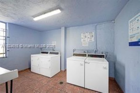 Condominio en venta en Miami, Florida, 2 dormitorios, 91.97 m2 № 1790917 - foto 11