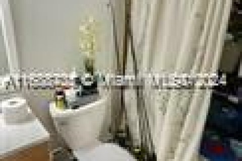Condominio en venta en North Miami Beach, Florida, 2 dormitorios, 84.45 m2 № 1451097 - foto 14