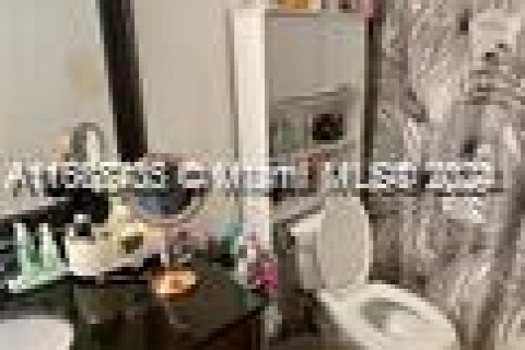 Condominio en venta en North Miami Beach, Florida, 2 dormitorios, 84.45 m2 № 1451097 - foto 16