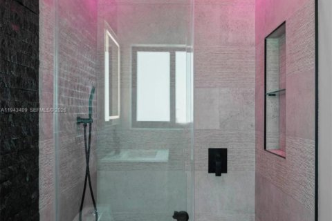 House in El Portal, Florida 3 bedrooms, 180.69 sq.m. № 2002972 - photo 29