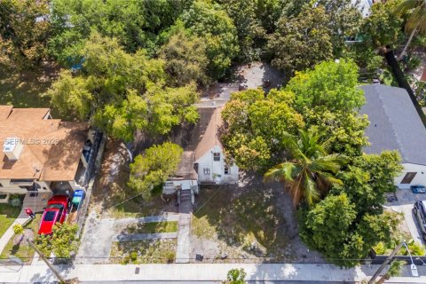 Купить земельный участок в Майами, Флорида № 2050303 - фото 8