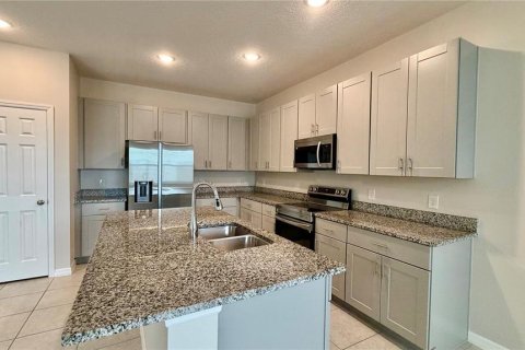 Villa ou maison à vendre à Haines City, Floride: 3 chambres, 155.24 m2 № 2394197 - photo 5