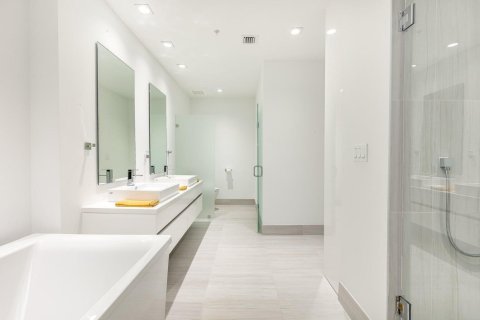 Copropriété à louer à Boca Raton, Floride: 2 chambres, 164.07 m2 № 2390170 - photo 6