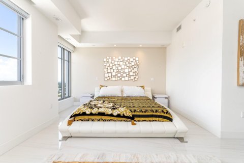 Copropriété à louer à Boca Raton, Floride: 2 chambres, 164.07 m2 № 2390170 - photo 3