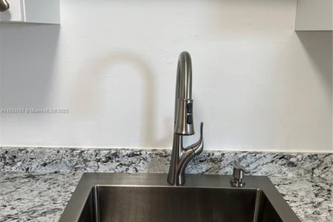 Condominio en alquiler en Dania Beach, Florida, 1 dormitorio, 71.35 m2 № 1945168 - foto 5