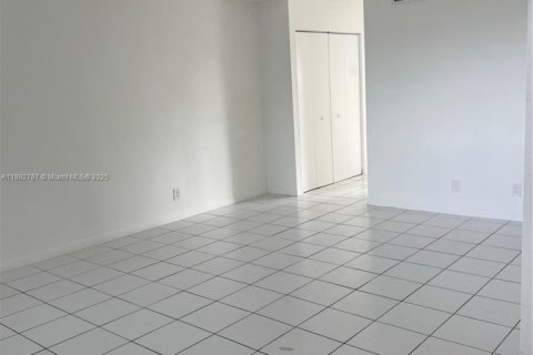 Condominio en alquiler en Dania Beach, Florida, 1 dormitorio, 71.35 m2 № 1945168 - foto 8
