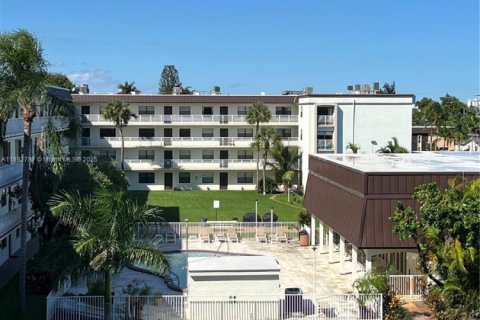 Condominio en alquiler en Dania Beach, Florida, 1 dormitorio, 71.35 m2 № 1945168 - foto 18