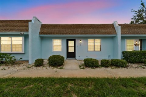 Condo in Port Richey, Florida, 2 bedrooms  № 2226070