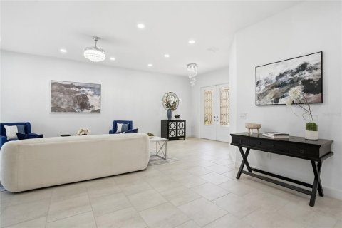 Villa ou maison à vendre à Wesley Chapel, Floride: 5 chambres, 382.01 m2 № 2142074 - photo 8