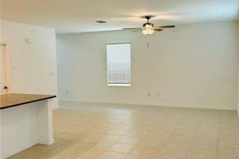 Casa en alquiler en San Antonio, Florida, 4 dormitorios, 173.73 m2 № 1636402 - foto 9