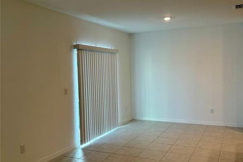 Casa en alquiler en San Antonio, Florida, 4 dormitorios, 173.73 m2 № 1636402 - foto 10