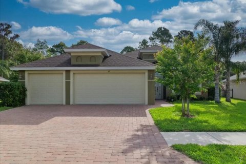 House in Palm Coast, Florida 4 bedrooms, 176.24 sq.m. № 1655175 - photo 5