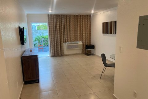 Appartement à louer à Miami Beach, Floride: 40.32 m2 № 1946177 - photo 3