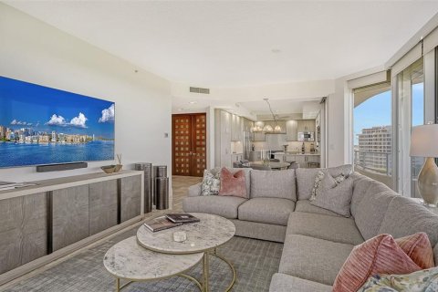 Condominio en alquiler en Longboat Key, Florida, 3 dormitorios, 209.03 m2 № 2103752 - foto 19
