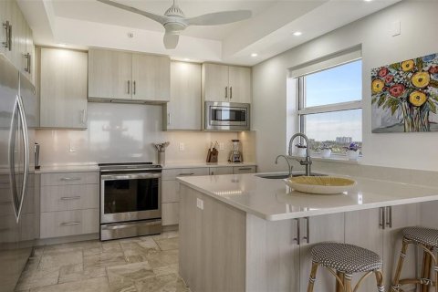 Condominio en alquiler en Longboat Key, Florida, 3 dormitorios, 209.03 m2 № 2103752 - foto 12