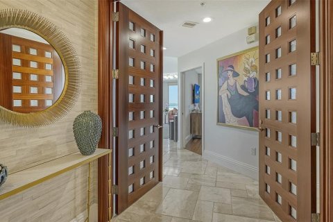 Condominio en alquiler en Longboat Key, Florida, 3 dormitorios, 209.03 m2 № 2103752 - foto 5