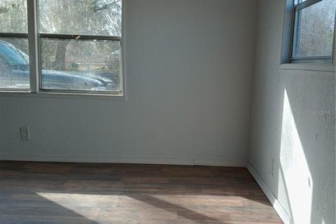 Снять в аренду квартиру в Хейнс-Сити, Флорида 3 спальни, 102.56м2, № 2148167 - фото 12