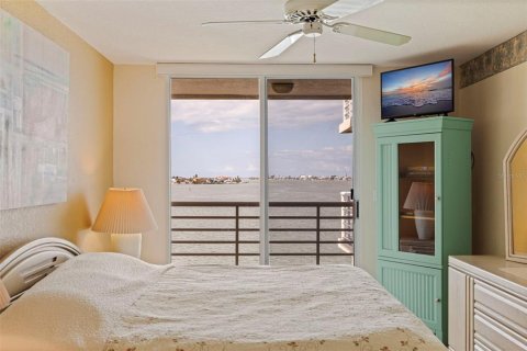 Condominio en venta en Saint Petersburg, Florida, 2 dormitorios, 110.09 m2 № 1687833 - foto 20
