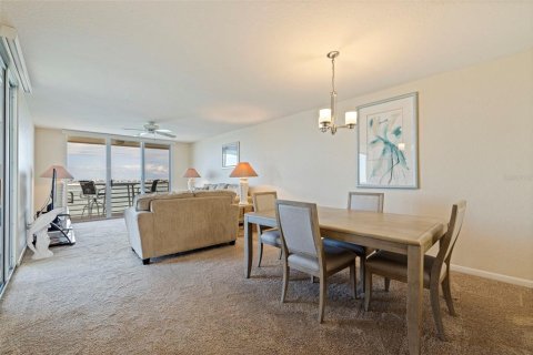Condominio en venta en Saint Petersburg, Florida, 2 dormitorios, 110.09 m2 № 1687833 - foto 13